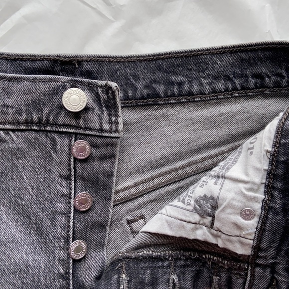 New Levi’s 501 high rise denim shorts - Picture 6 of 8